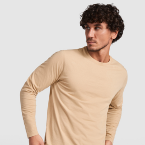 Basic long sleeve t-shirt